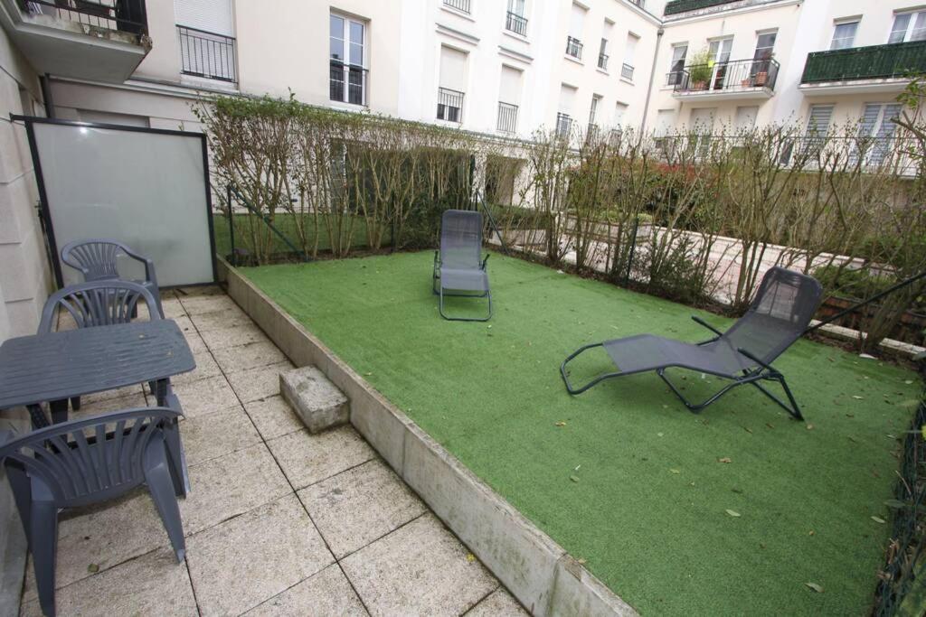 Sloan Square Apartment Bmyguest Serris Exterior photo